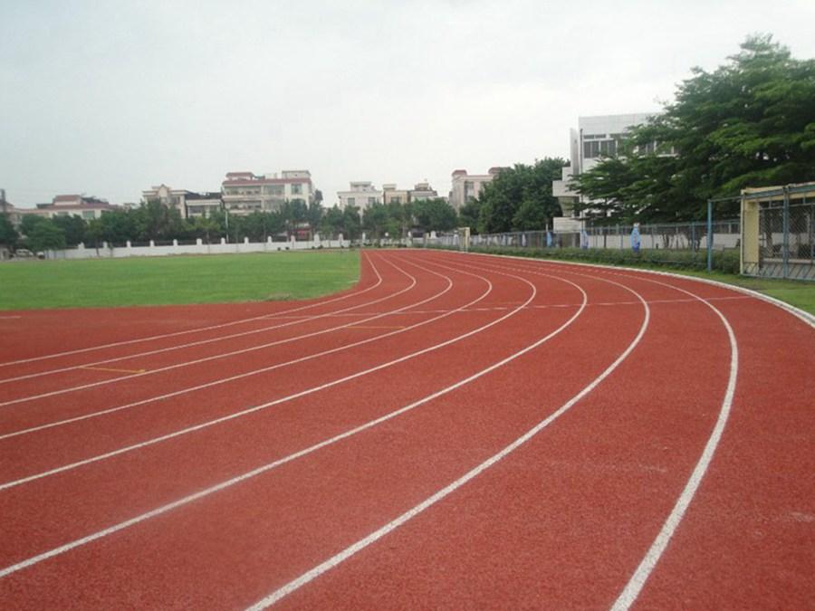 塑膠跑道發生掉粒要怎么處理?塑膠跑道常見問題及處理方式分享