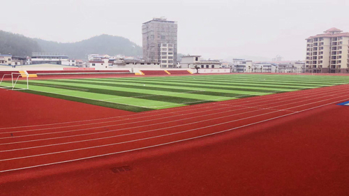 學(xué)校球場(chǎng)跑道